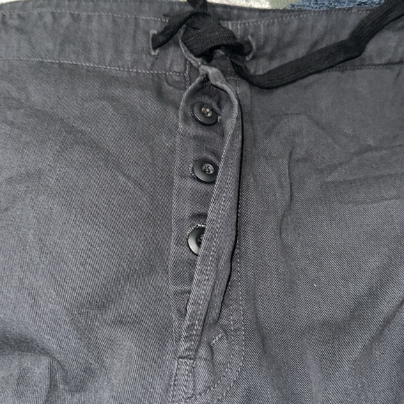 Shootin the breeze - Picture 4 of 6